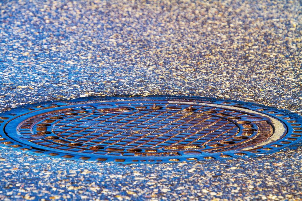 gullideckel, road, manhole cover, gulli, lid, cover, wastewater, drain, sewage system, structure, metal plate, manhole cover, wastewater, wastewater, drain, drain, drain, drain, drain