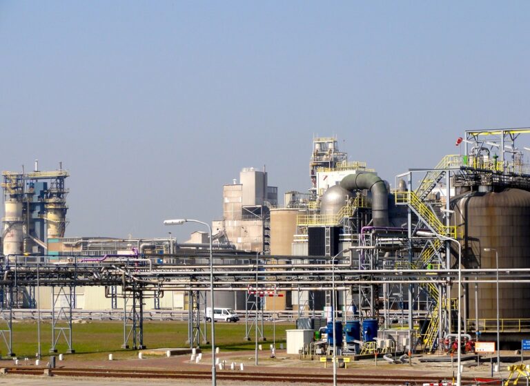 netherlands, plant, buildings, architecture, industry, industries, business, engineering, industrial, resource, structure, chemical, chemicals, sky, clouds, landscape, nature, blue business, blue plant, blue company, blue plants, blue industry
