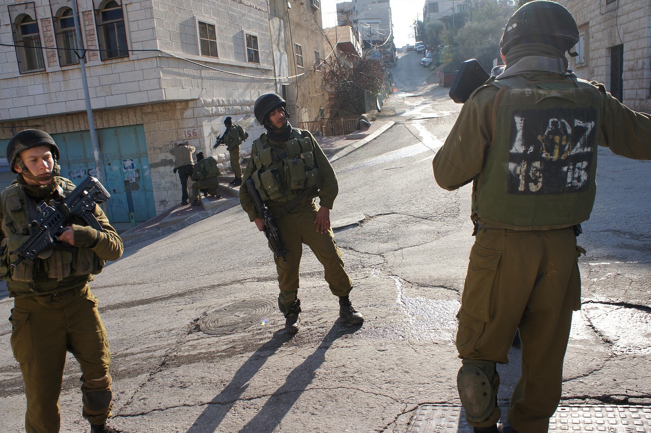 gilbert checkpoint, soldiers, hebron, golani, checking, palestine, israeli, conflict, middle, east, gaza, army, force, crisis, armed, weapons, guns, protection, security