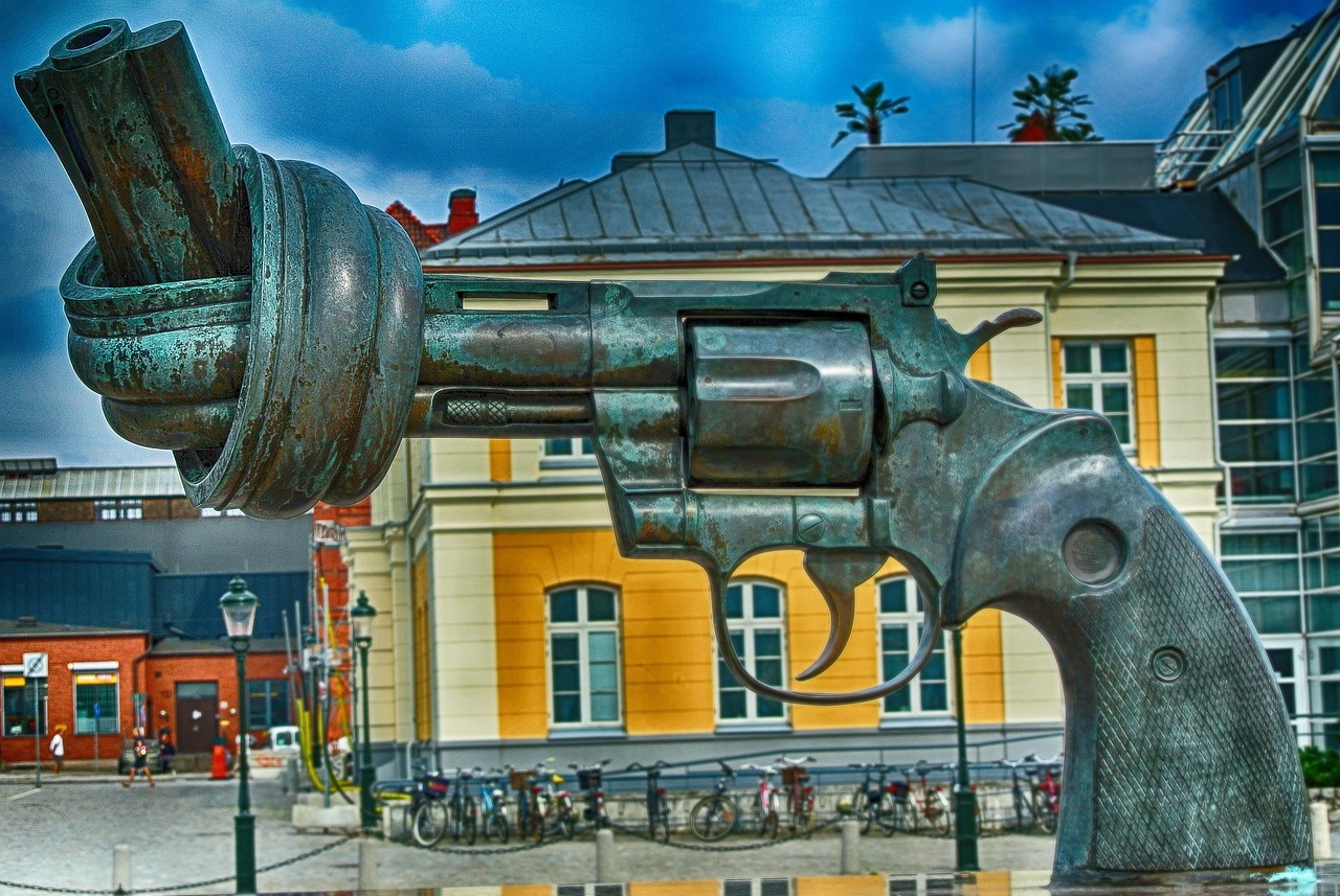 malmö, non violence, sculpture, malmö, malmö, malmö, malmö, malmö, non violence, non violence