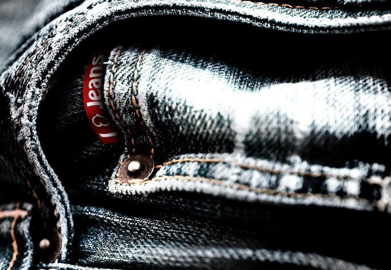jeans, trousers, denim, logo, clothing, textile, fashion, ebv, blue, red, pocket, washed out, stonewashed, used, worn, bleach bypass