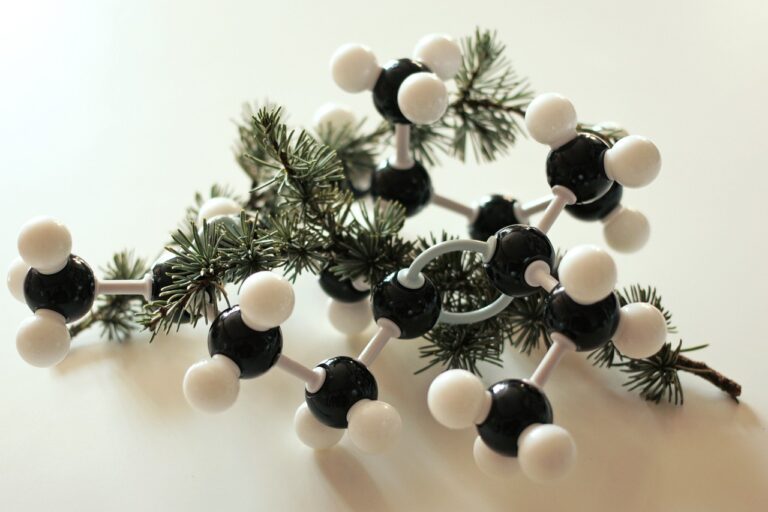 molecule, chemistry, beta-himachalen, aromatherapy, aroma chemistry, cedar, cedrus atlantica, molecule model, carbon, hydrogen, double bond, fragrance, molecule, molecule, molecule, hydrogen, hydrogen, hydrogen, hydrogen, hydrogen