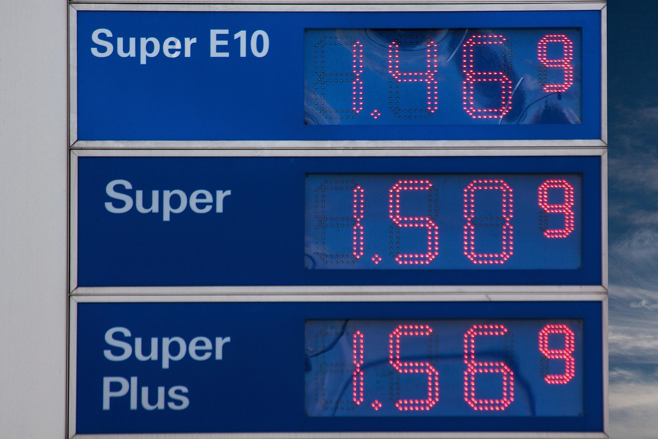 gasoline prices, petrol, fuel, gas station, refuel, bioethanol, oil price, diesel, super, price increase, high priced, scoreboard, advertisement, petrol, petrol, gas station, gas station, gas station, gas station, gas station, price increase