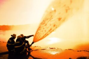 fire fighters, water, pump, water jet, water pump, firefighters, mission, exercise, fire fighting, delete exercise, helmet, nature, attack troop, fire service, protective suit, clear, equipment