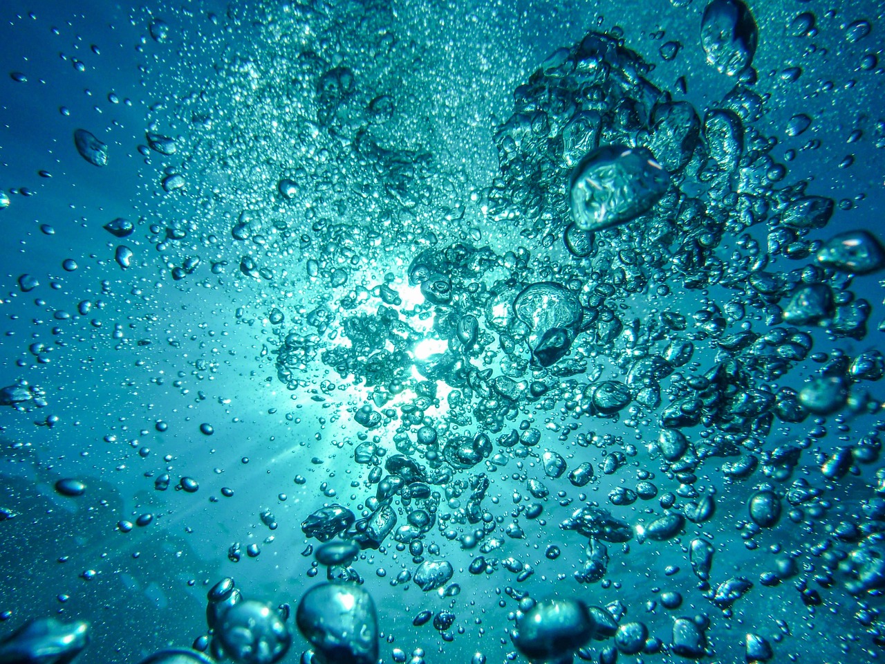 bubbles, beautiful wallpaper, water, wallpaper hd, 4k wallpaper, bubbly, free wallpaper, desktop backgrounds, full hd wallpaper, bubbling, air bubbles, diving, mac wallpaper, underwater, laptop wallpaper, ocean, nature, cool backgrounds, hd wallpaper, windows wallpaper, sea, free background, beautiful nature, blue, nature background, nature wallpaper, wallpaper 4k, background, 4k wallpaper 1920x1080, wallpaper
