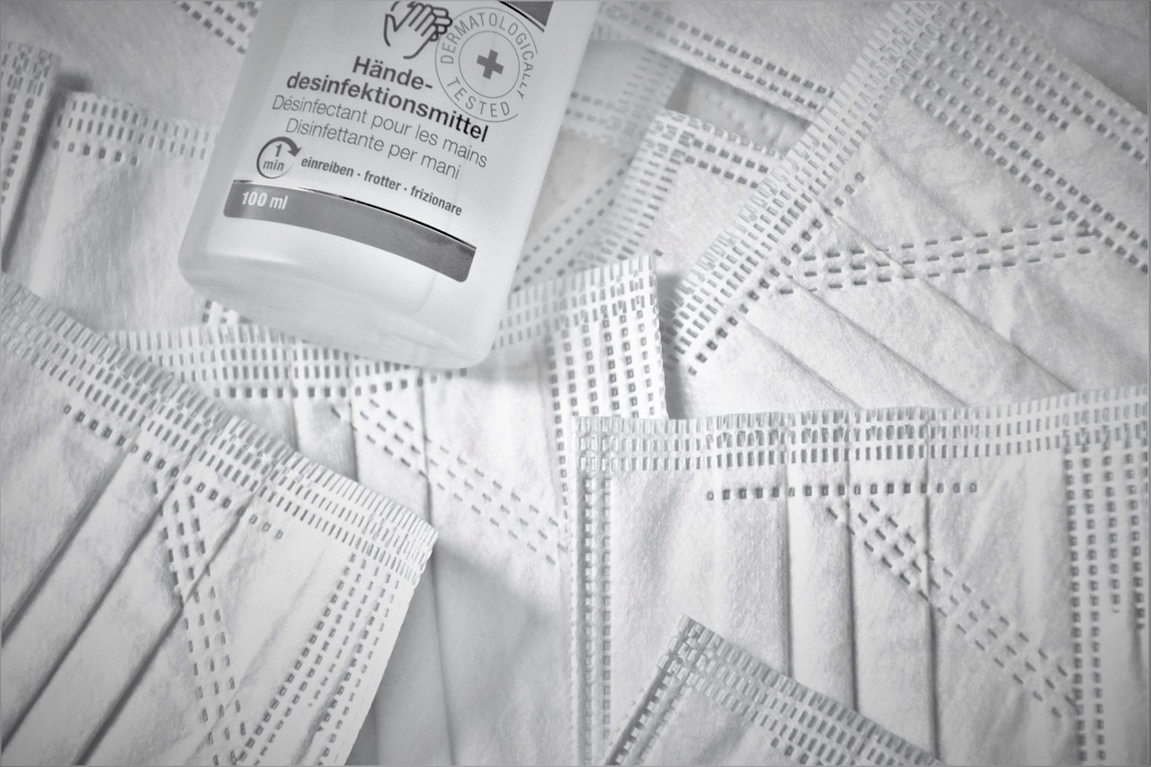 face mask, hygiene, wash hands, disinfection, infection, virus, clear, quarantine, rinse, cleanliness, pandemic, protection, coronavirus, panic, hamsters, crown, covid-19, epidemic, mask, disposable, for disinfection, hygienic